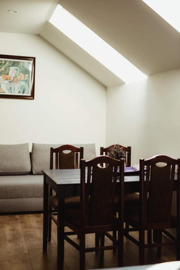 Lawendowa Stajnia Bed & Breakfast Lwowek Slaski Exterior photo